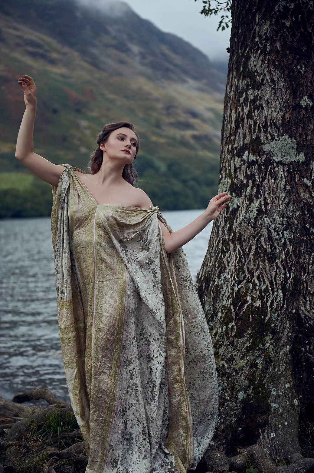 buttermere, lake district, actress, rogue management, destination photography, ursula schmitz, portrait, travel, lake, beauty, actress, Schauspielerin. fairytale, Märchen, dream photo shoot