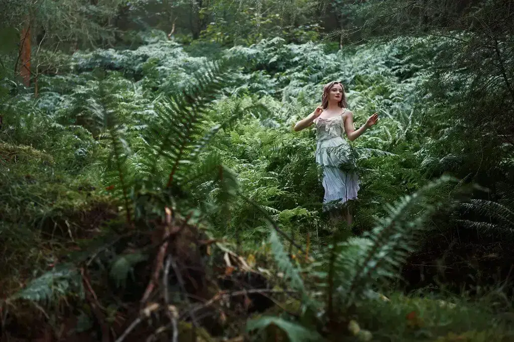 buttermere, lake district, actress, rogue management, destination photography, ursula schmitz, portrait, travel, lake, beauty, actress, Schauspielerin. fairytale, Märchen, dream photo shoot